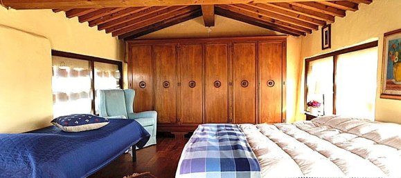 Villa de 9 dormitorios en Pietrasanta, Italy No. 381625 22