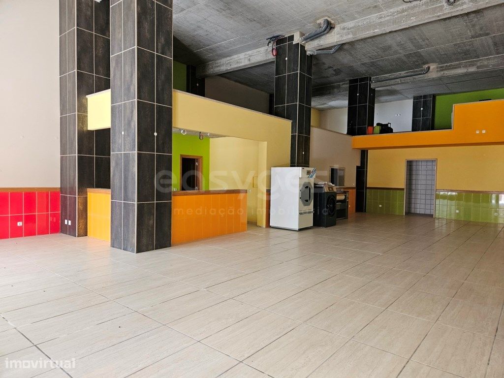 Коммерческая недвижимость 580м² в Феррагуду, Португалия № 138172