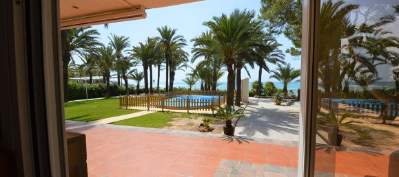 12 bedrooms Villa in Punta Prima, Spain No. 454 5