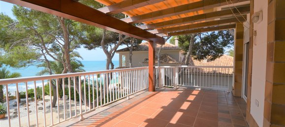 12 bedrooms Villa in Punta Prima, Spain No. 454 6