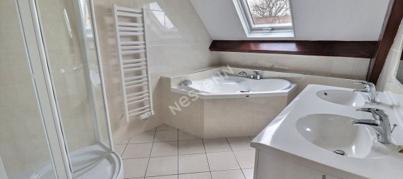 6 bedrooms House in Neuilly-sur-Marne, France No. 322290 7