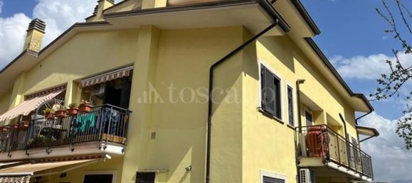 3 rooms Apartment in Mentana, Italy No. 196170 2