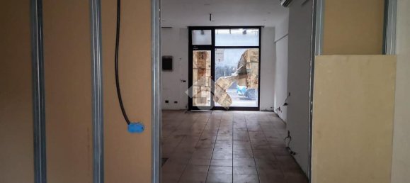 Propiedad comercial de 2 habitaciónes en Varese, Italy No. 361687 5