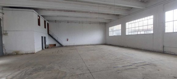 330m² Warehouse in Carmignano, Italy No. 257971 3