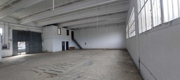 330m² Warehouse in Carmignano, Italy No. 257971 5