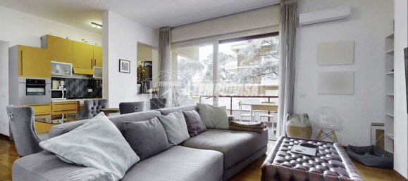 3 rooms Apartment in Rome, Italy No. 2153 5