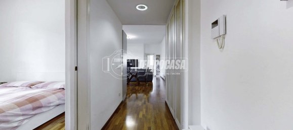 3 rooms Apartment in Rome, Italy No. 2153 8