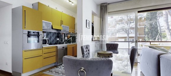 3 rooms Apartment in Rome, Italy No. 2153 4