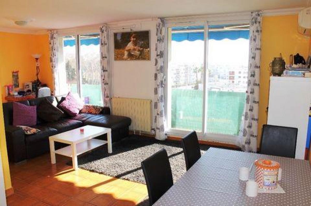 Кондоминиум  с 2 спальнями в Монпелье, Франция № 32468