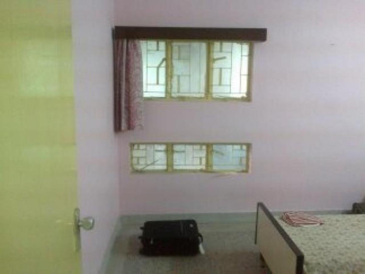 2 bedrooms House in Kolkata, India No. 18279