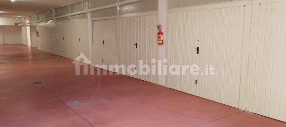 18m² Garage in Rome, Italy No. 289599 3