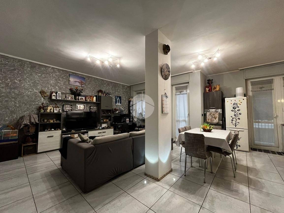 2 bedrooms Apartment in Bra, Italy No. 350147