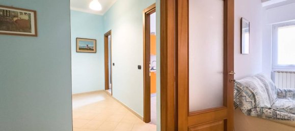 Apartamento de 6 habitaciónes en Imperia, Italy No. 26068 27