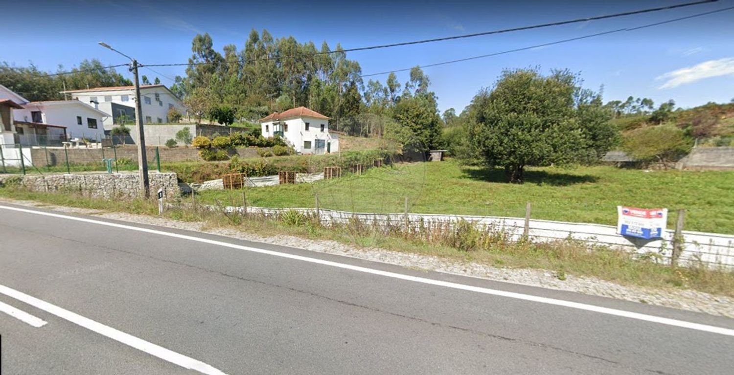 3600m² Land in Oliveira de Azemeis, Portugal No. 90374