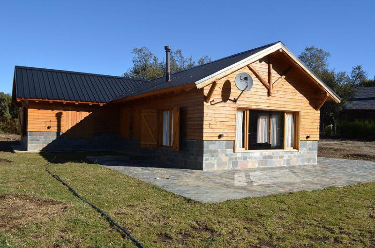 3 bedrooms House in Neuquen, Argentina No. 3791