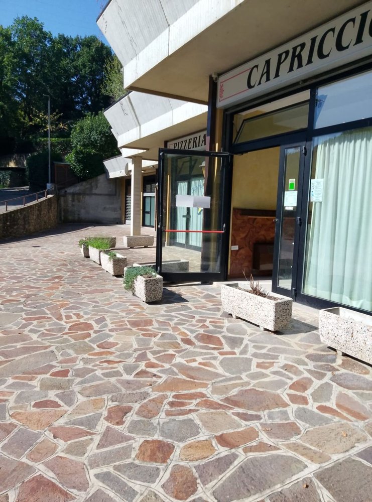 Коммерческая недвижимость 125м² в Монтеренцио, Италия № 379570