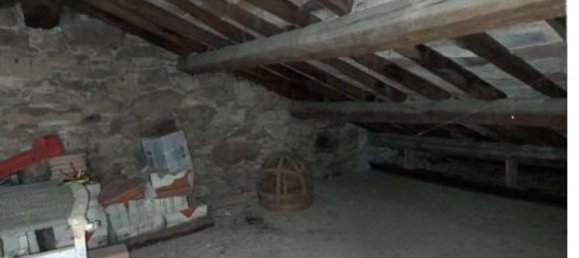 7 rooms Apartment in Vernio, Italy No. 49535 20