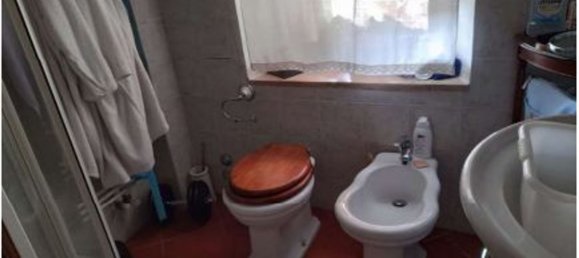 7 rooms Apartment in Vernio, Italy No. 49535 17