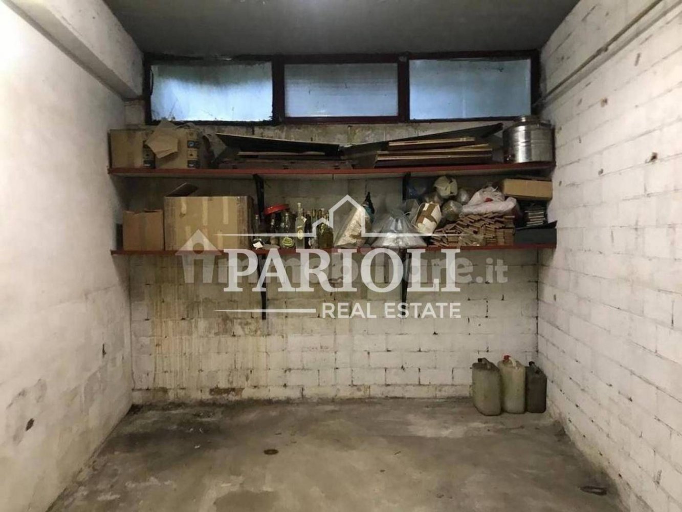 Entrepôt à Rome, Italy 35m² No. 357305