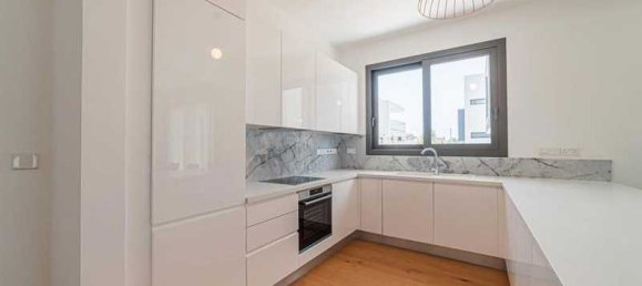 Apartamento T2 em Agios Tychonas, Cyprus N.º 8725 14