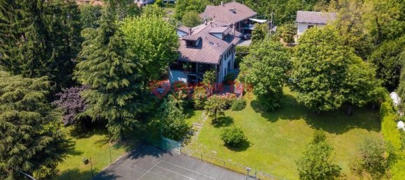 Terrain à Tradate, Italy 1355m² No. 132325 4