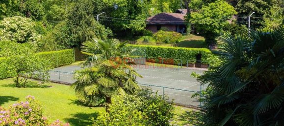 Terrain à Tradate, Italy 1355m² No. 132325 9