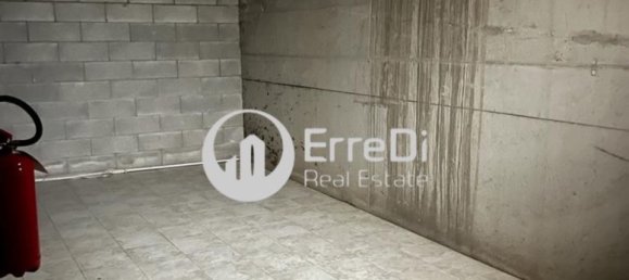 215m² Commercial property in Garbagnate Milanese, Italy No. 112537 14