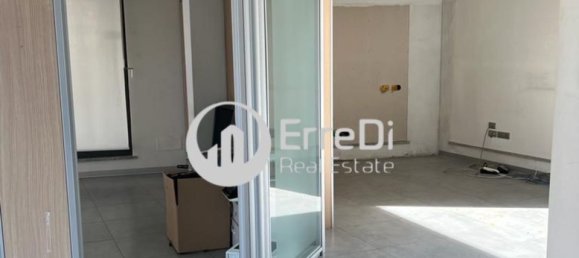 215m² Commercial property in Garbagnate Milanese, Italy No. 112537 5