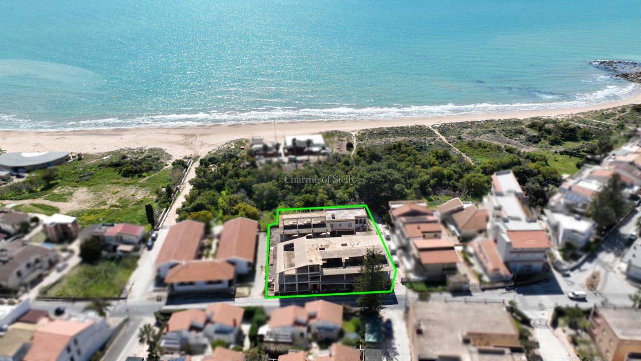 Casa de 7 habitaciónes en Santa Croce Camerina, Italy No. 230666