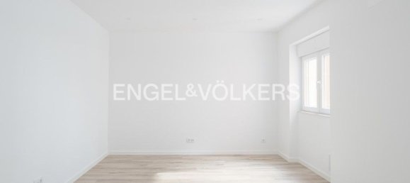 2 bedrooms Apartment in Lisbon, Portugal No. 12606 2