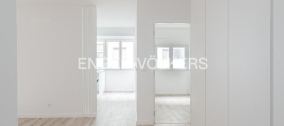 2 bedrooms Apartment in Lisbon, Portugal No. 12606 10