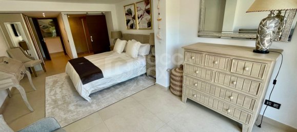 Villa de 8 dormitorios en Marbella, Spain No. 117816 37