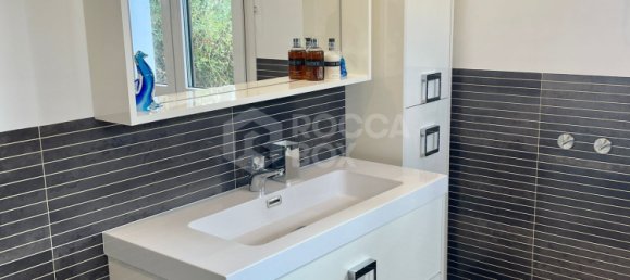 Villa de 8 dormitorios en Marbella, Spain No. 117816 20