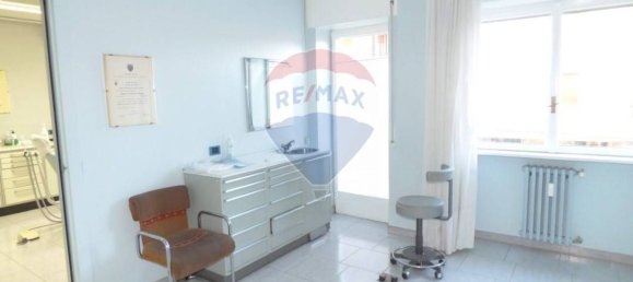 4-Zimmer Wohnung in Luino, Italy, Nr. 223352 52