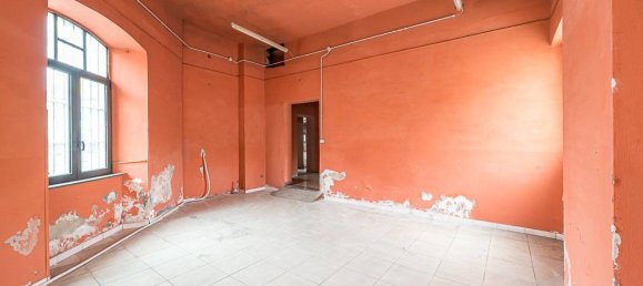 Propiedad comercial de 3 habitaciónes en Bra, Italy No. 211079 27