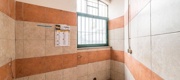 Propiedad comercial de 3 habitaciónes en Bra, Italy No. 211079 20