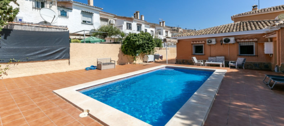 4 غرف نوم فيلا في Benalmadena, Spain رقم 44379 34