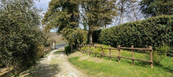 6 bedrooms House in Passignano sul Trasimeno, Italy No. 53691 16