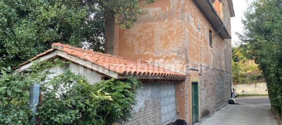 3 bedrooms Villa in Albano Laziale, Italy No. 199913 2