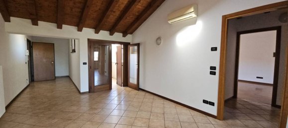 3 Schlafzimmer Wohnung in Pordenone, Italy, Nr. 345124 3