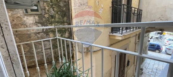3 rooms House in Bari, Italy No. 78952 10