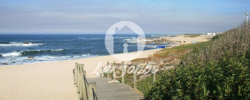 Propriété commerciale à Aves, Portugal 385m² No. 215849