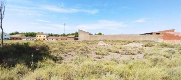 499m² Land in Zaragoza, Spain No. 64014 2