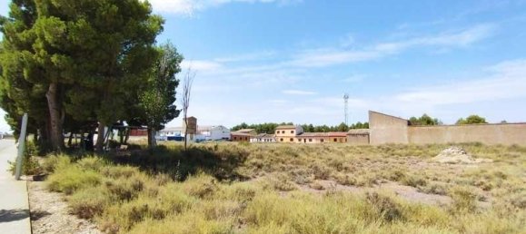 499m² Land in Zaragoza, Spain No. 64014 7