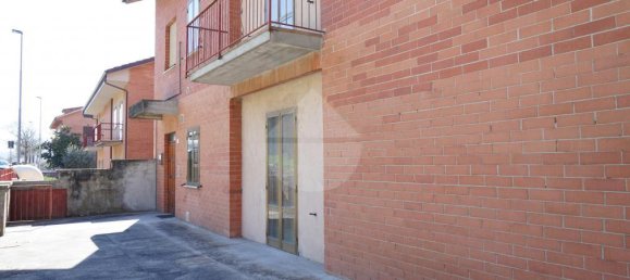 6-Zimmer Wohnung in Gubbio, Italy, Nr. 49309 8