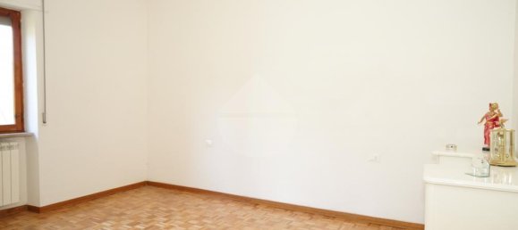 6-Zimmer Wohnung in Gubbio, Italy, Nr. 49309 18