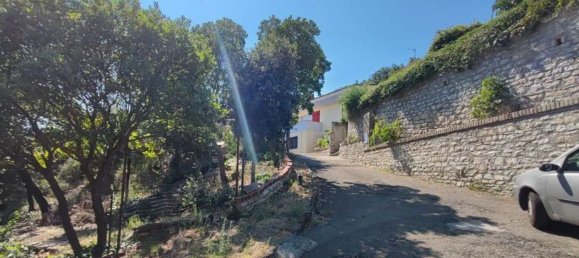 2-salle Appartement à Perugia, Italy No. 39004 3