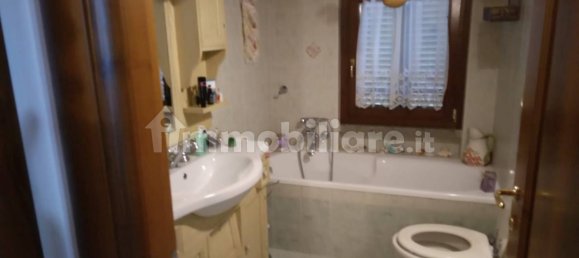 Дом с 3 спальнями в Ареццо, Италия № 45010 10