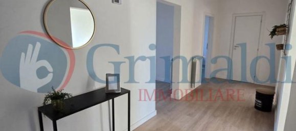 5-Zimmer Wohnung in Livorno, Italy, Nr. 237619 8