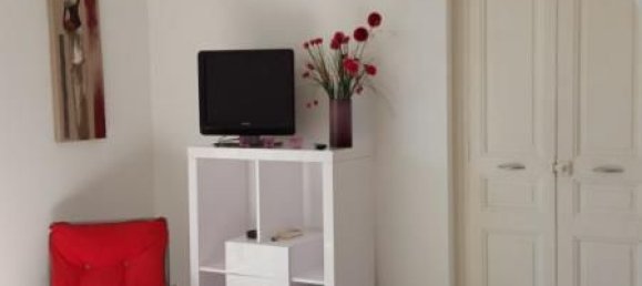 2 bedrooms Apartment in Saint-Cyr-sur-Mer, France No. 277604 3